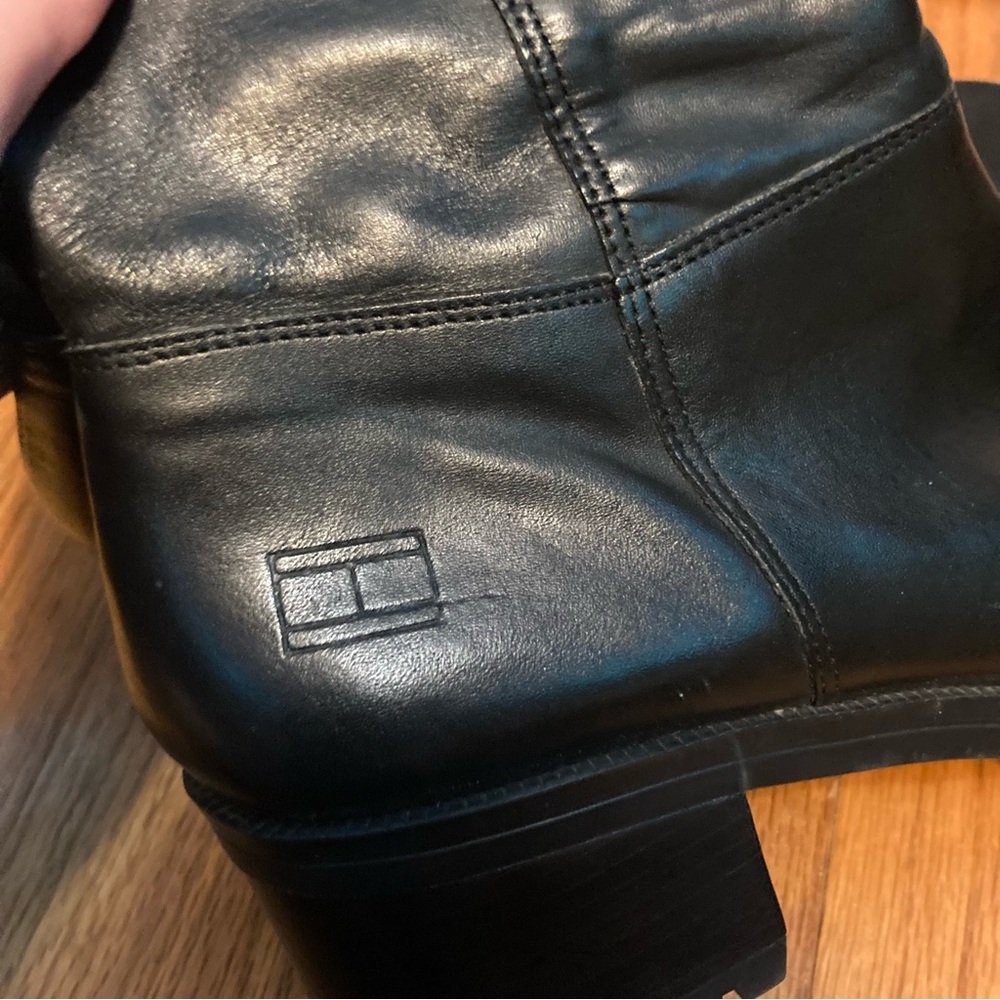 Black leather square toed boots - Picture 6 of 12